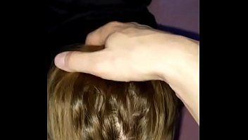 play The blonde teen pulled by her hair to make a brutal blowjob from her knees