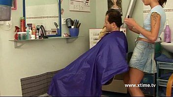play Super hot Asian girl fucked by a young man with a big penis