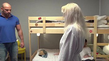 play Les chattes les plus grosses ayant des relations sexuelles à la maison xnxx